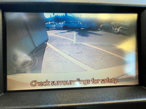 Used 2010 Toyota Prius Five image 22