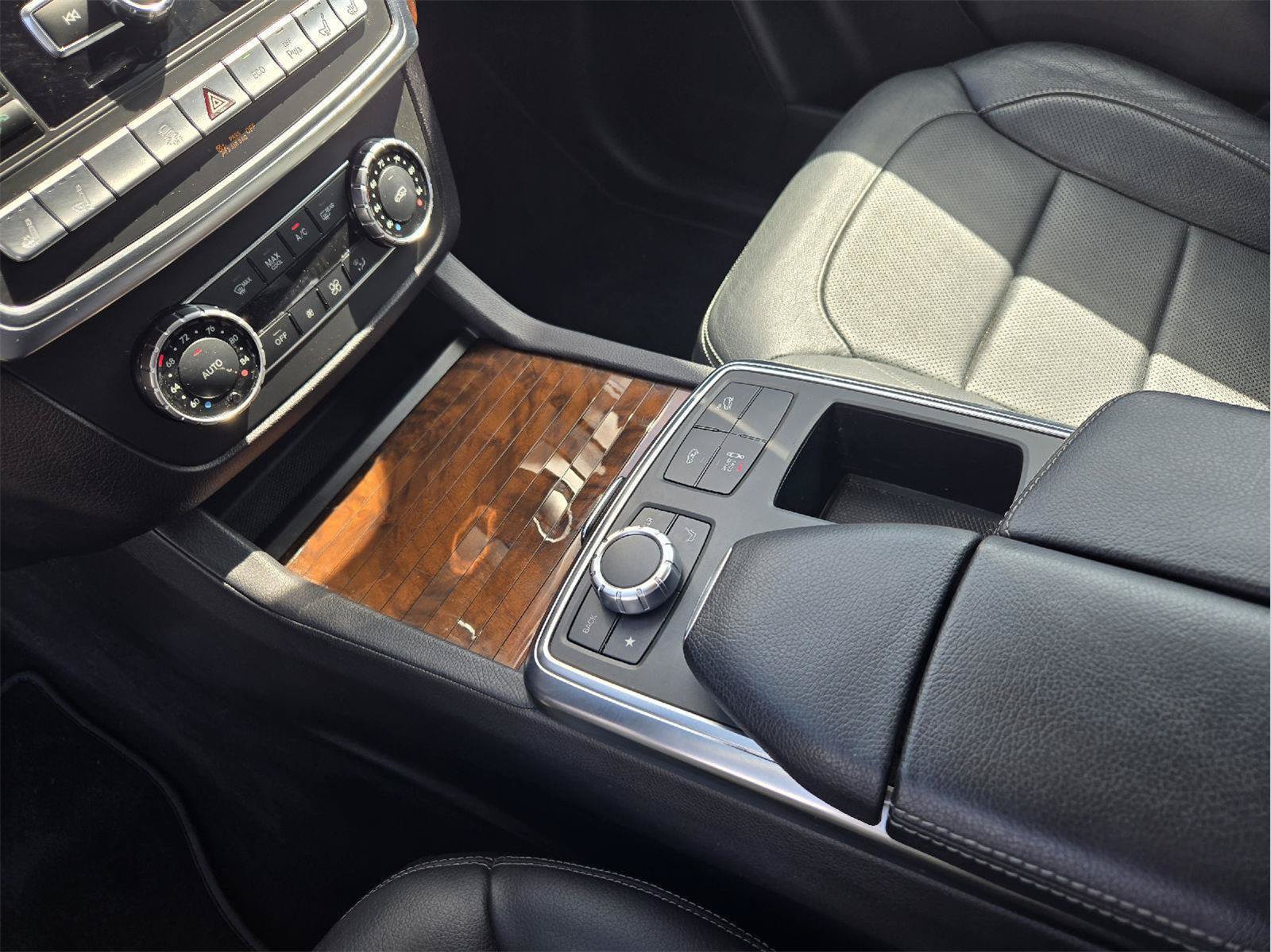 Used 2015 Mercedes-Benz GL 450 4MATIC image 26