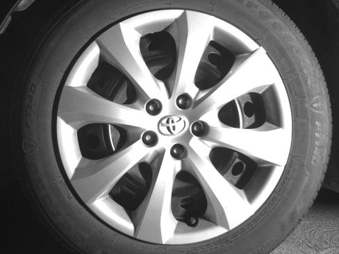Used 2025 Toyota Corolla LE FWD image 12