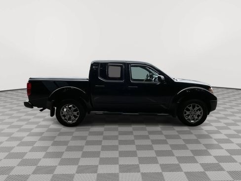 Used 2020 Nissan Frontier SV AWD/4WD image 4