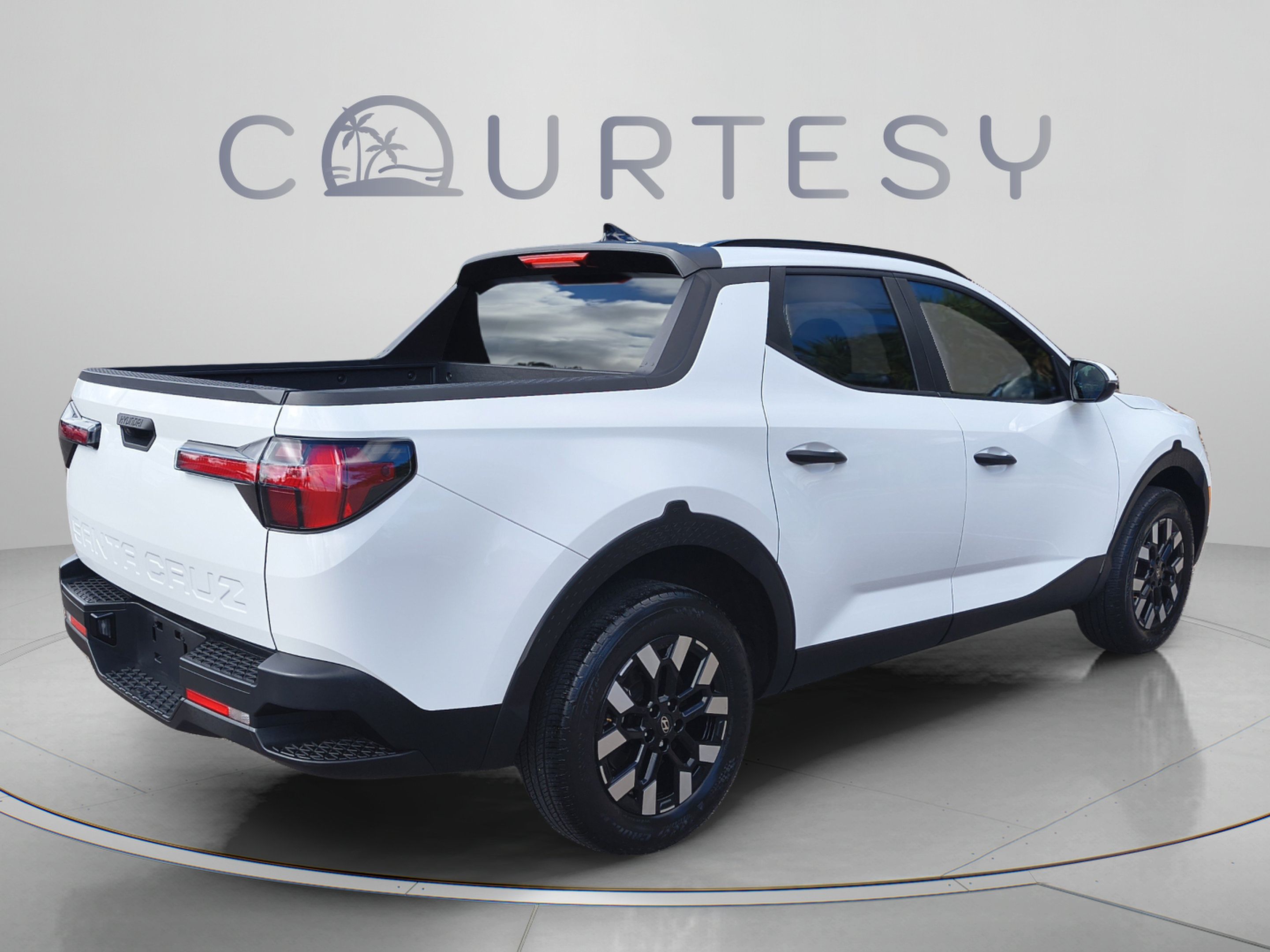 Certified 2025 Hyundai Santa Cruz SEL FWD image 5