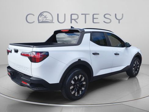 Certified 2025 Hyundai Santa Cruz SEL FWD image 5