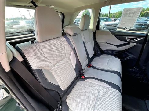 Used 2023 Subaru Forester Premium AWD/4WD image 15