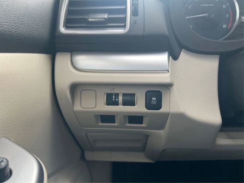 Used 2015 Subaru Crosstrek 2.0i Limited image 18