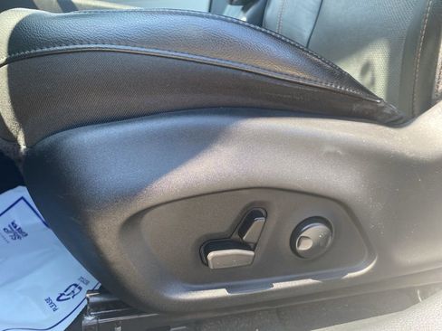 Certified 2023 Jeep Compass Limited w/ Sun and Sound Group AWD/4WD image 19