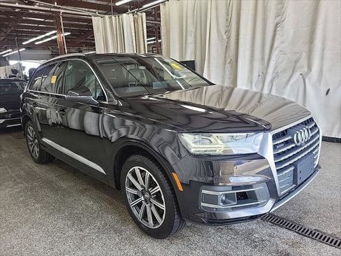Used 2017 Audi Q7 3.0T Prestige image 4