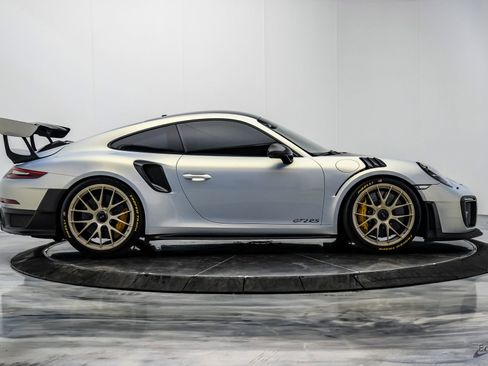 Used 2018 Porsche 911 GT2 RS w/ Weissach Package RWD image 24