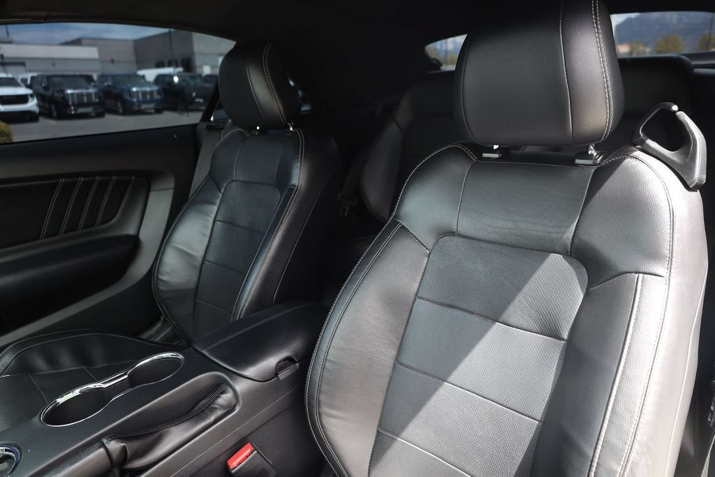 Used 2017 Ford Mustang Premium RWD image 16