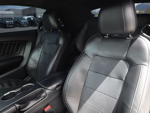 Used 2017 Ford Mustang Premium RWD image 16