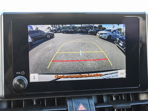 Used 2025 Toyota RAV4 XLE image 25