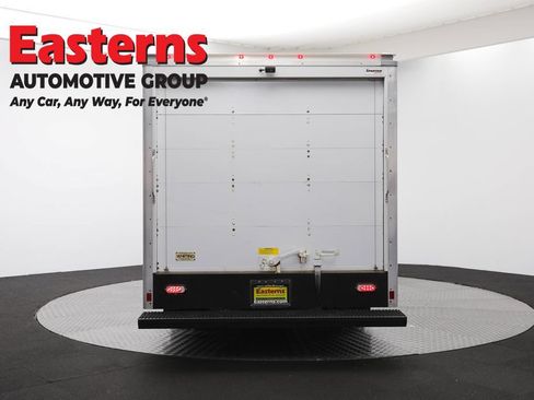 Used 2020 Ford Transit 350 DRW RWD image 6