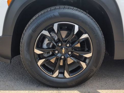 Certified 2023 Chevrolet TrailBlazer LT FWD image 30