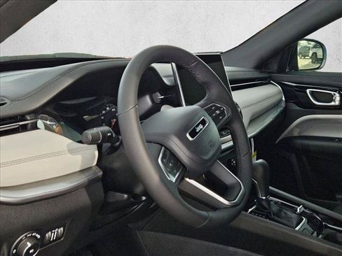 New 2026 Jeep Compass Limited AWD/4WD image 3
