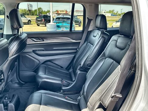 Used 2023 Jeep Grand Cherokee L Limited RWD image 25