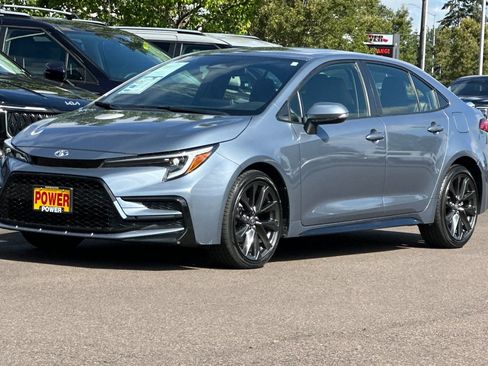 Used 2023 Toyota Corolla XSE FWD image 8