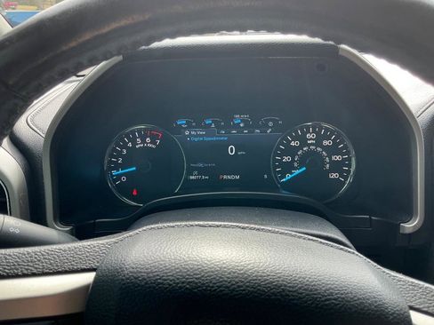 Used 2019 Ford F150 Lariat w/ Equipment Group 502A Luxury image 23