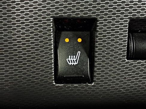 Used 2013 Dodge Challenger R/T Plus image 16