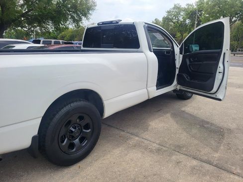 Used 2019 Nissan Titan S RWD image 23