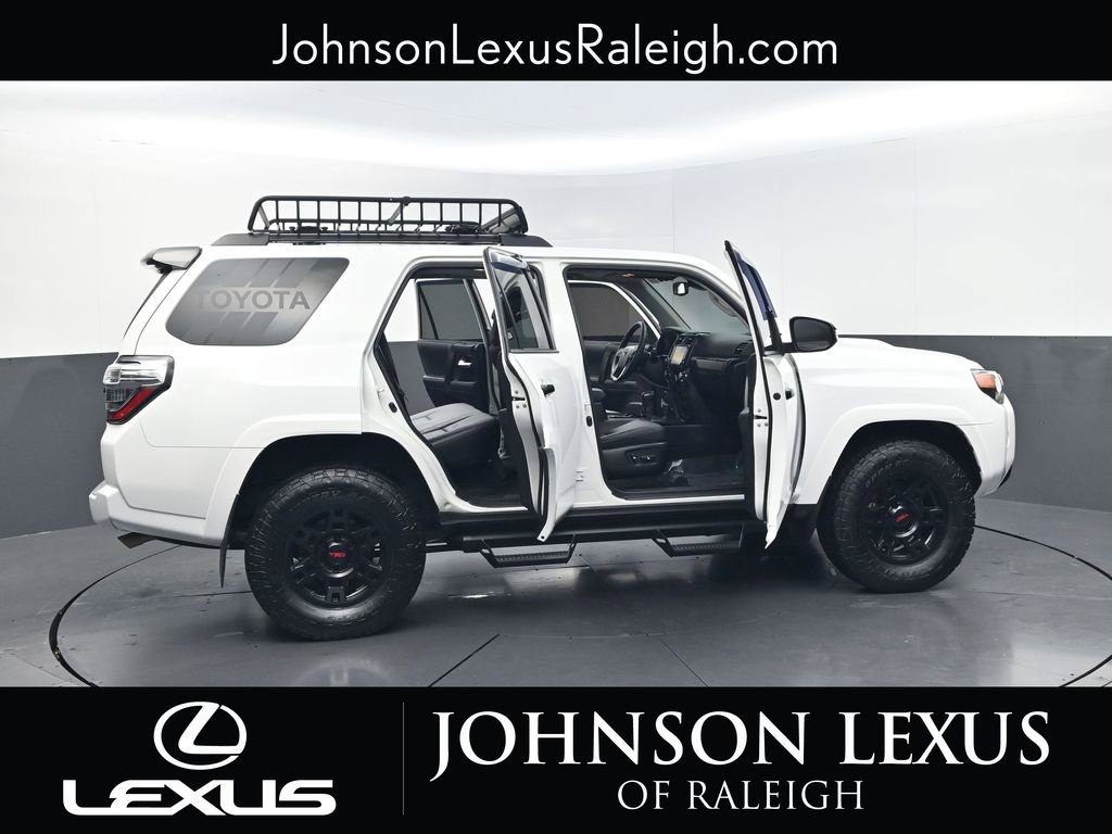 Used 2021 Toyota 4Runner Venture w/ Moonroof Package AWD/4WD image 32
