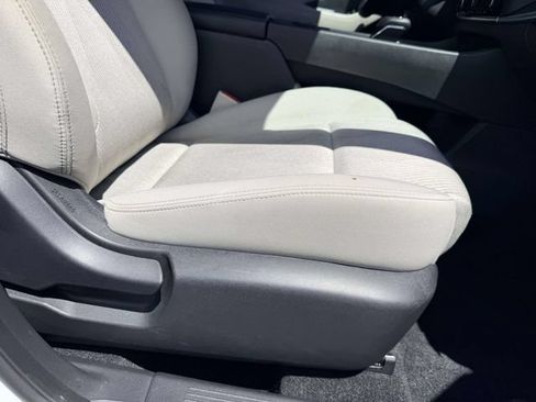 Certified 2025 Nissan Rogue SV AWD/4WD image 9