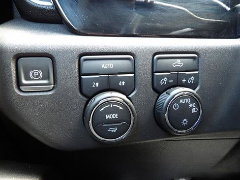 Certified 2024 Chevrolet Silverado 1500 LT AWD/4WD image 18