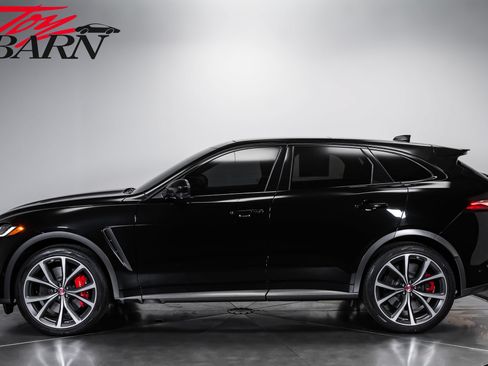 Used 2021 Jaguar F-PACE SVR AWD/4WD image 2