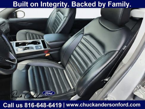 Used 2024 Ford Edge SEL AWD/4WD image 12