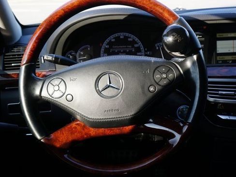 Used 2011 Mercedes-Benz S 550 image 21
