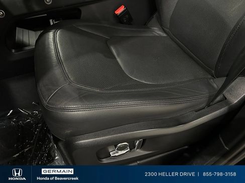 Used 2023 Land Rover Defender 130 SE AWD/4WD image 19