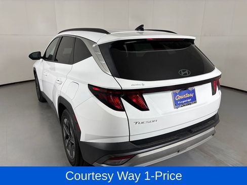 Used 2025 Hyundai Tucson SEL FWD image 8