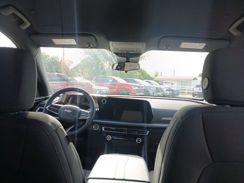 New 2026 Chevrolet Traverse LT image 22