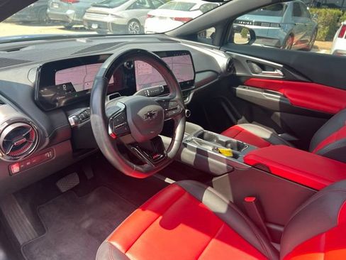 Used 2024 Chevrolet Equinox EV RS w/ Active Safety Package 3 FWD image 9