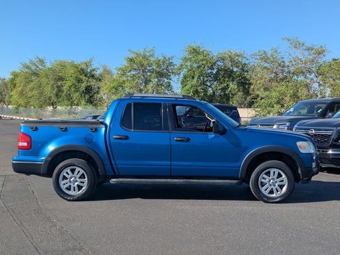 Used 2010 Ford Explorer Sport Trac XLT AWD/4WD image 7