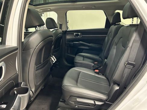 Used 2023 Kia Sorento SX AWD/4WD image 26