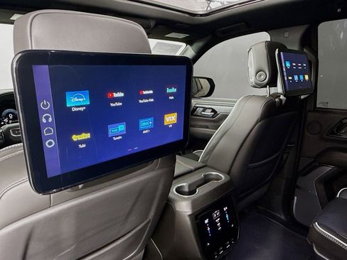 Used 2025 GMC Yukon AT4 Ultimate image 39