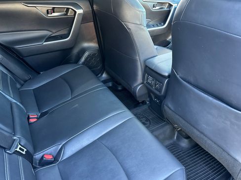 Used 2022 Toyota RAV4 XLE Premium FWD image 29