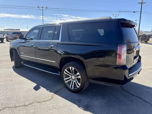 Used 2019 GMC Yukon XL Denali w/ Open Road Package image 3