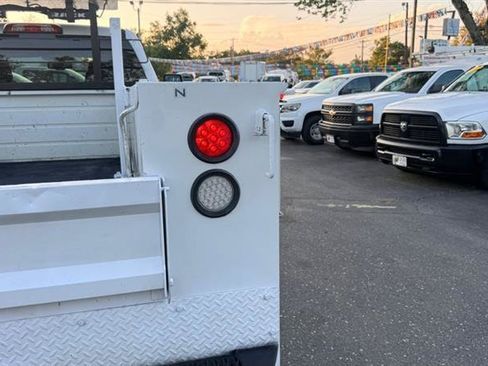 Used 2018 Chevrolet Silverado 3500 W/T w/ WT Fleet Convenience Package AWD/4WD image 35