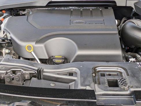 New 2025 Land Rover Discovery Sport S image 19