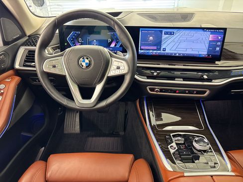 Certified 2024 BMW X7 xDrive40i image 29