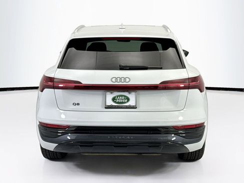 Used 2024 Audi Q8 e-tron Premium AWD/4WD image 6