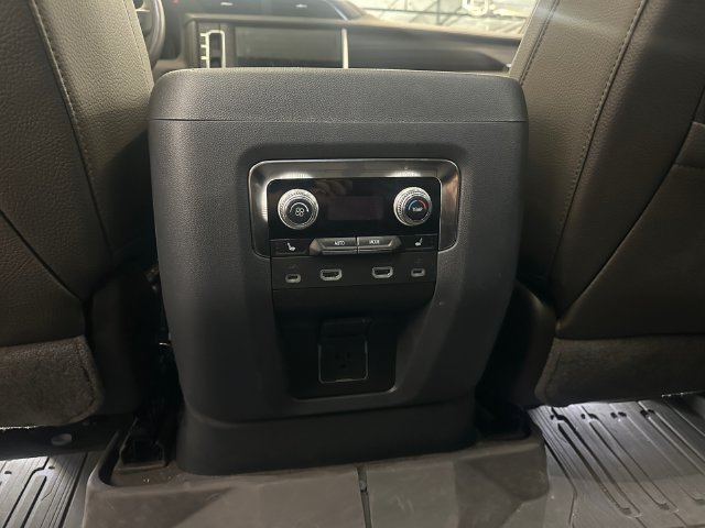Used 2023 GMC Yukon Denali w/ Denali Reserve Package AWD/4WD image 27