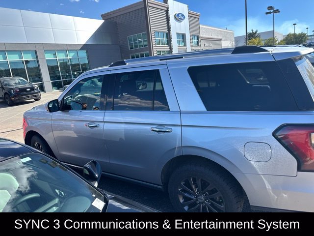Used 2019 Ford Expedition Limited w/ Equipment Group 301A AWD/4WD image 9