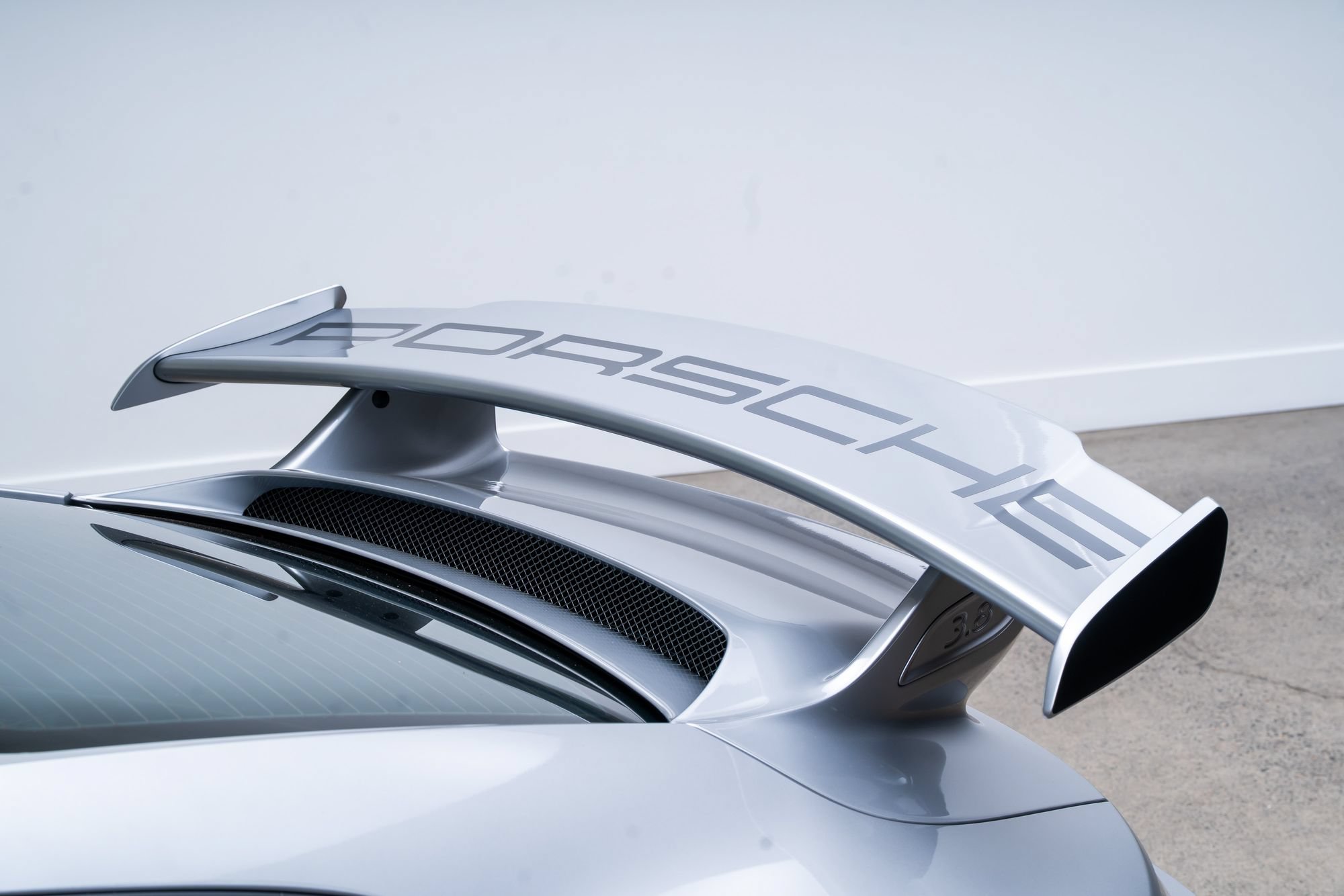 Used 2015 Porsche 911 GT3 RWD image 11