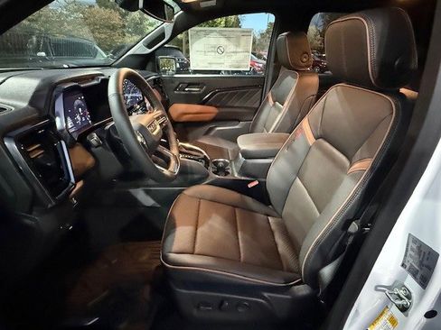 New 2026 GMC Canyon AT4 w/ Technology Plus Package image 14