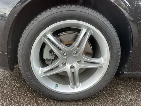 Used 2017 Volvo S90 T5 Momentum w/ Vision Package image 9