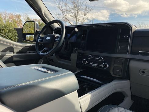 Used 2024 Ford F450 Limited w/ FX4 Off-Road Package image 6