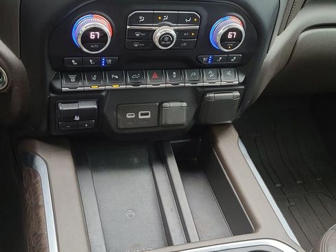 Used 2022 GMC Sierra 2500 Denali w/ Denali Ultimate Package image 36