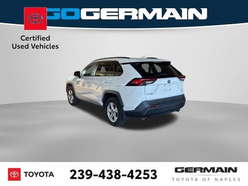 Used 2019 Toyota RAV4 LE w/ Carpet Mat Package image 5