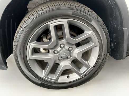 Used 2023 Honda Passport EX-L image 11